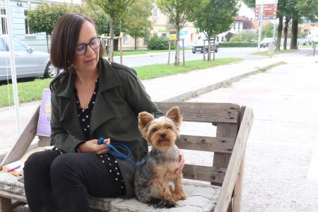 ETM NA PARKIRIŠČU V CENTRU CERKNICE 16 FOTO LJUBO VUKELIČ